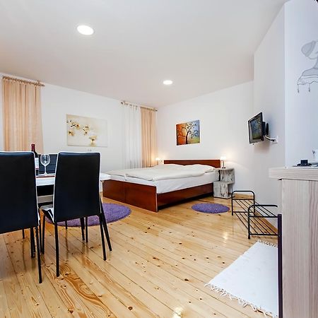 La Svalba Rooms & Studios روفينج المظهر الخارجي الصورة