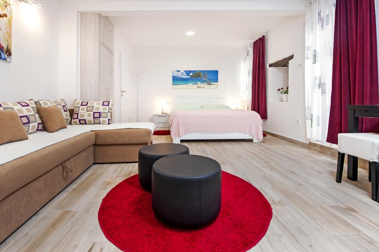 La Svalba Rooms & Studios روفينج المظهر الخارجي الصورة